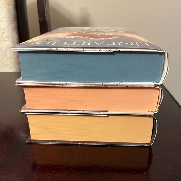 FairyLoot 🧚🏻‍♀️ Exclusive Edition - Unearthly, Hallowed, Boundless 🪽 - Picture 4 of 12